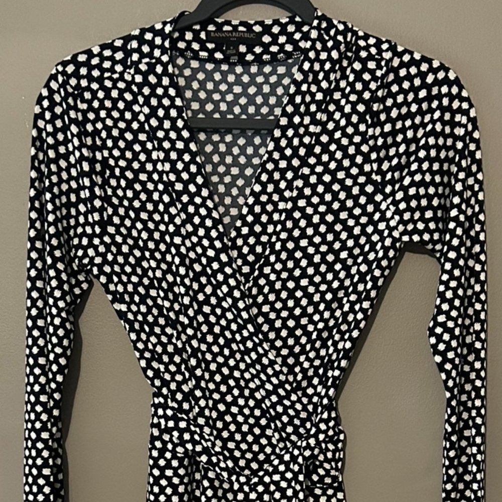 Banana Republic Wrap Dress - Size Small